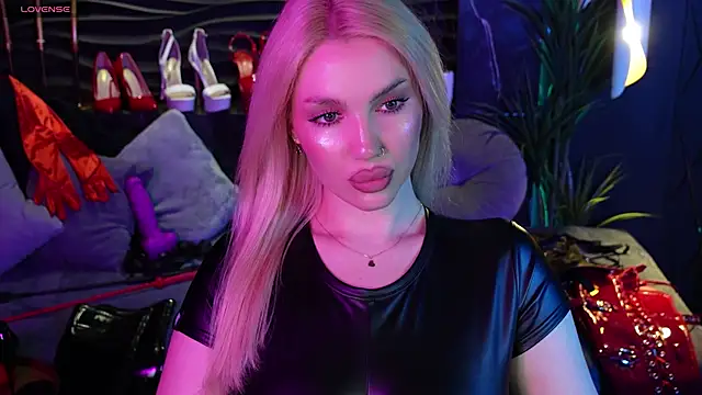 MistressDarsy online show from 19, 3, 2025