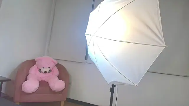 valerieharris online show from 1, 3, 2025