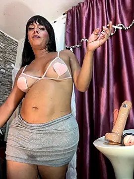 Newshantal  online show from 4, 10, 2025