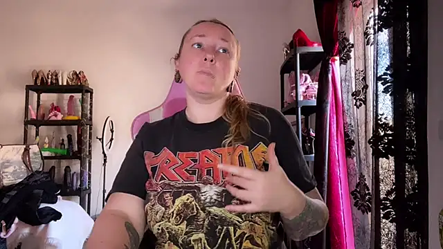 kisicaxx online show from 25, 2, 2026