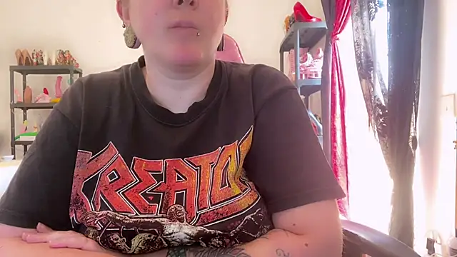 kisicaxx online show from 8, 6, 2026