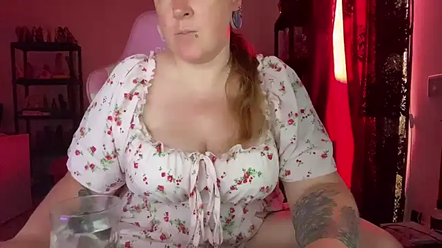 kisicaxx online show from 7, 7, 2026