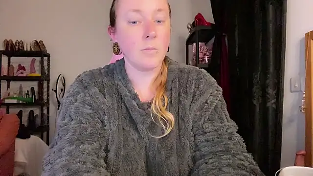 kisicaxx online show from 12, 3, 2026