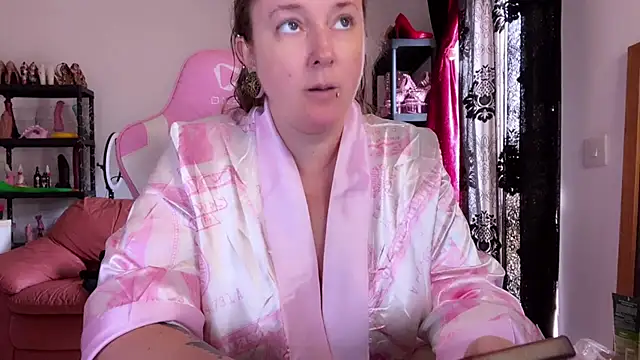 kisicaxx online show from 7, 11, 2025