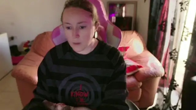 kisicaxx online show from 19, 3, 2025