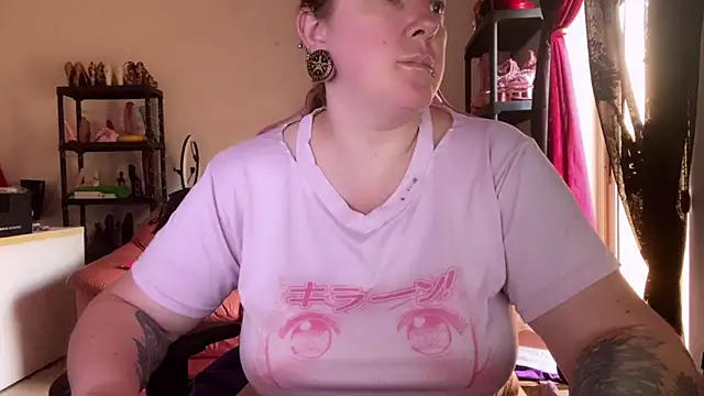 kisicaxx online show from 11, 6, 2026