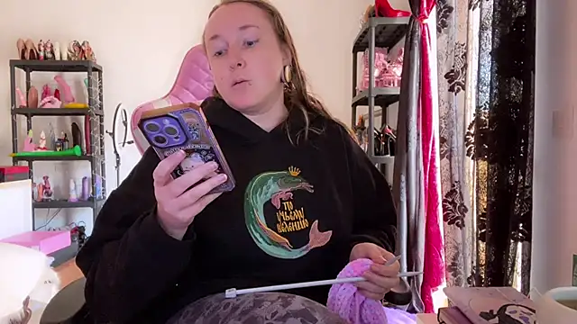 kisicaxx online show from 2, 12, 2025