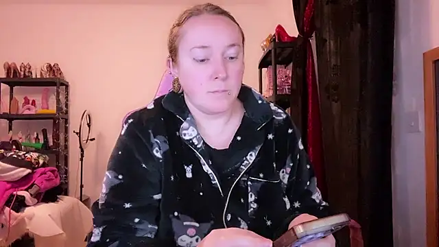 kisicaxx online show from 10, 1, 2026