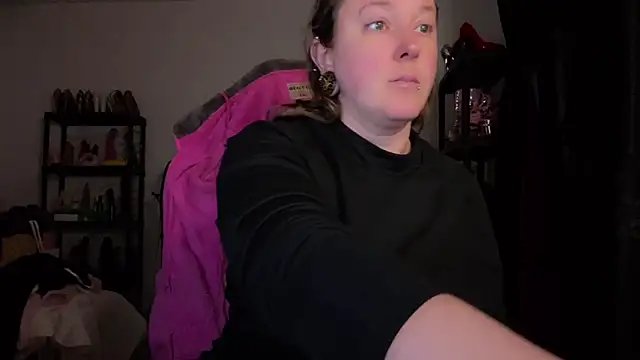 kisicaxx online show from 1, 2, 2026