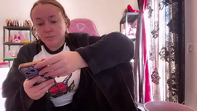 kisicaxx online show from 27, 11, 2025