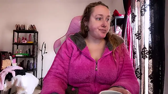 kisicaxx online show from 18, 1, 2026