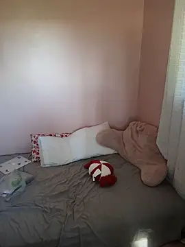 lovely beast online show from 5, 12, 2025