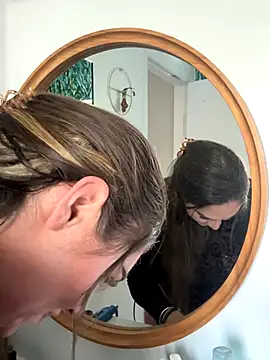 lovely beast online show from 14, 10, 2025