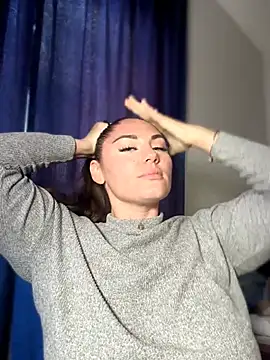 lovely beast online show from 23, 4, 2026