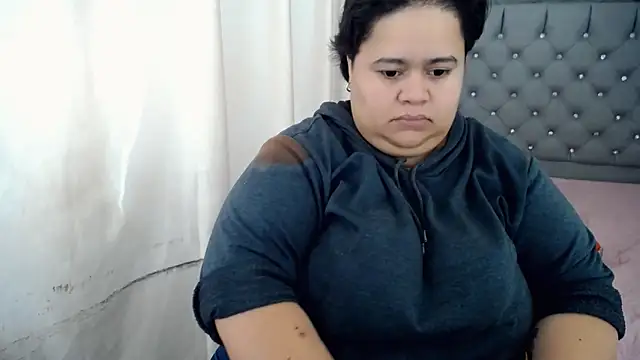 hotlesby4uxxx online show from 5, 12, 2024