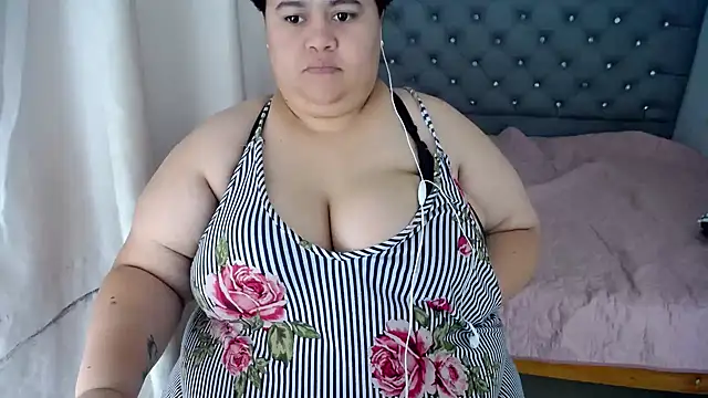 hotlesby4uxxx online show from 18, 12, 2024