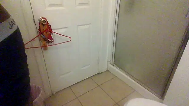 Snapshot of Tramontas chatting on 16, 11, 2025 Tramontas online show from 16, 11, 2025