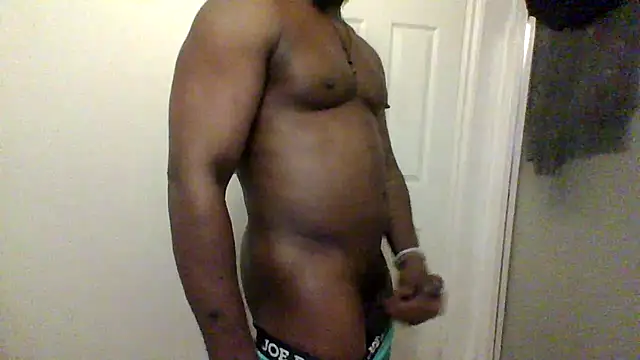 Snapshot of Tramontas chatting on 14, 11, 2025 Tramontas online show from 14, 11, 2025