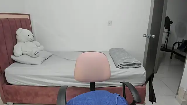 nicoledavis online show from 9, 10, 2025