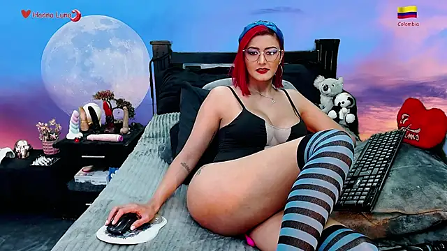 Hanna Luna online show from 7, 10, 2025