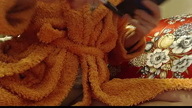 Snapshot of larawet chatting on 14, 1, 2025 larawet online show from 14, 1, 2025