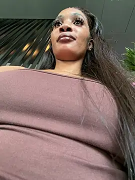 Snapshot of __Nessa__ chatting on 18, 6, 2026 Nessa online show from 18, 6, 2026