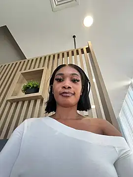 Snapshot of __Nessa__ chatting on 11, 7, 2026 Nessa online show from 11, 7, 2026