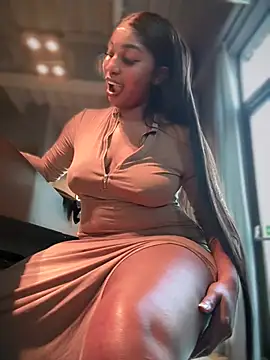   Nessa   online show from 21, 2, 2025