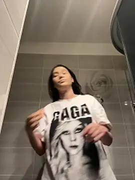 Snapshot of IrisBlues chatting on 16, 12, 2025 IrisBlues online show from 16, 12, 2025