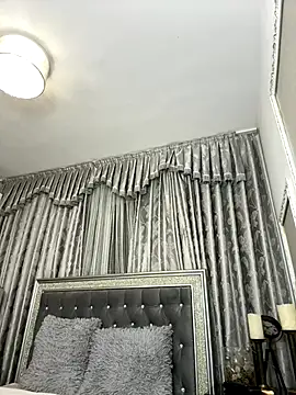 Snapshot of IrisBlues chatting on 24, 9, 2025 IrisBlues online show from 24, 9, 2025