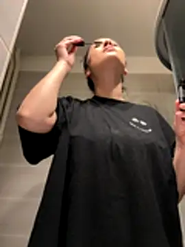 Snapshot of IrisBlues chatting on 10, 11, 2025 IrisBlues online show from 10, 11, 2025