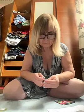 Irina2909xh online show from 19, 10, 2025