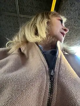 Irina2909xh online show from 24, 11, 2025