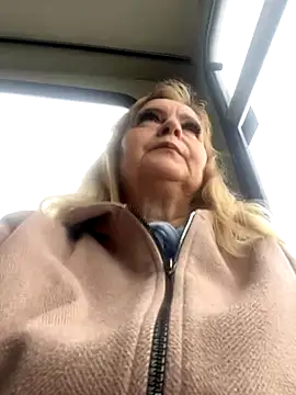 Irina2909xh online show from 12, 11, 2025