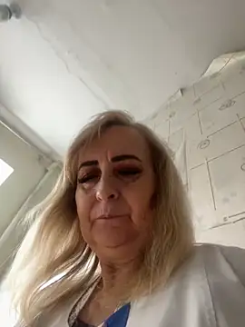 Irina2909xh online show from 13, 10, 2025