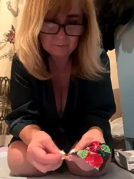 Irina2909xh online show from 18, 10, 2025