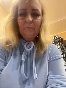 Irina2909xh online show from 18, 11, 2025