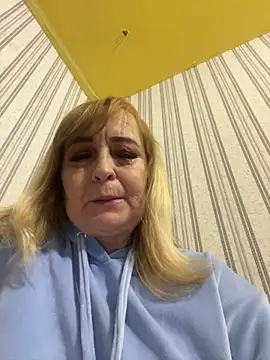 Irina2909xh online show from 20, 10, 2025