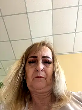 Irina2909xh online show from 6, 10, 2025