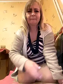 Irina2909xh online show from 4, 10, 2025