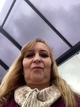 Irina2909xh online show from 10, 4, 2026