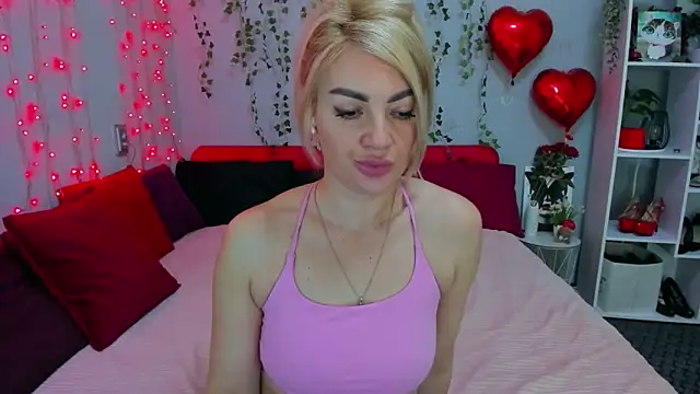 LunaBellucci online show from 27, 3, 2026