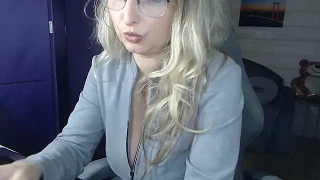 RubiLakros online show from 5, 5, 2026