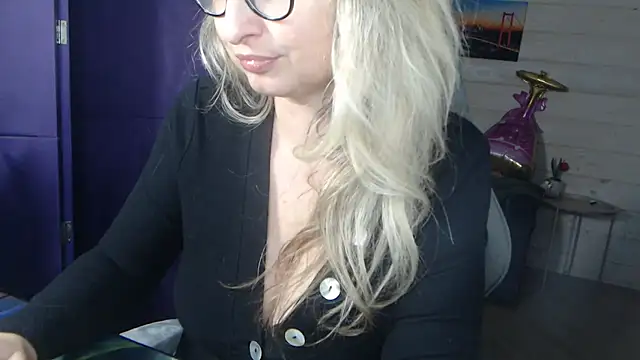 RubiLakros online show from 12, 5, 2026