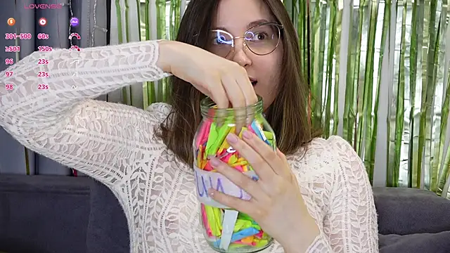 BeckyMartens online show from 20, 9, 2025