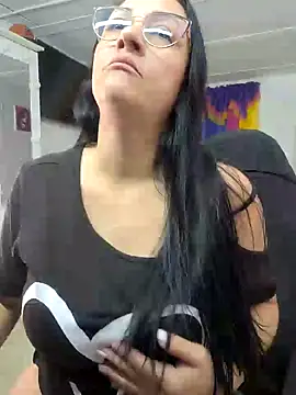 Ameliarizo online show from 13, 2, 2026