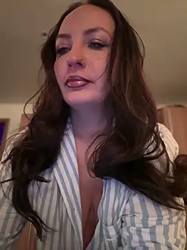 itsCassie online show from 4, 3, 2026