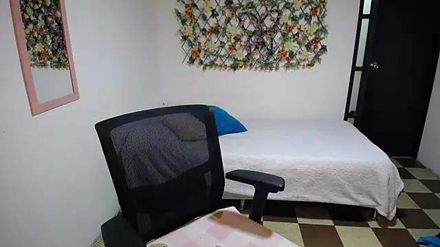 Sofi 5249  online show from 27, 2, 2025