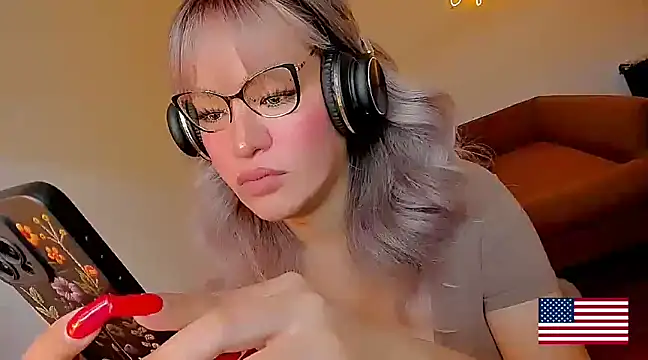 GiftedGirl4u online show from 18, 3, 2025