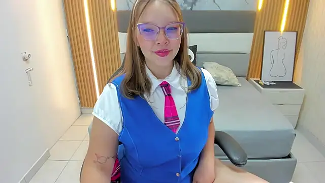 LEYNABRAUN online show from 31, 10, 2025